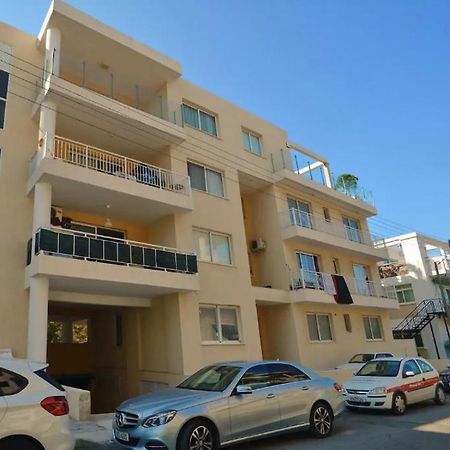 Huge Penthouse With Private Pool Apartment Paphos Ngoại thất bức ảnh