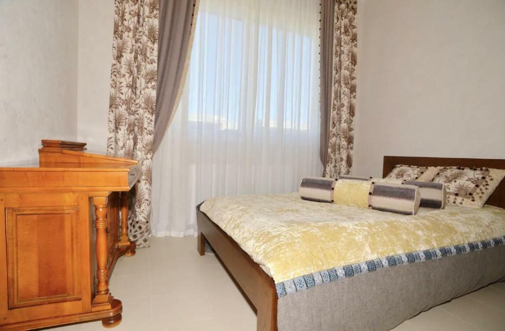 Huge Penthouse With Private Pool Apartment Paphos Ngoại thất bức ảnh